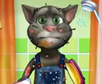 Talking Tom Banyo Yapıyor